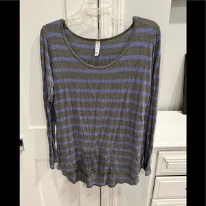 Lularoe lynnae Periwinkle and grey stripped Shirt
